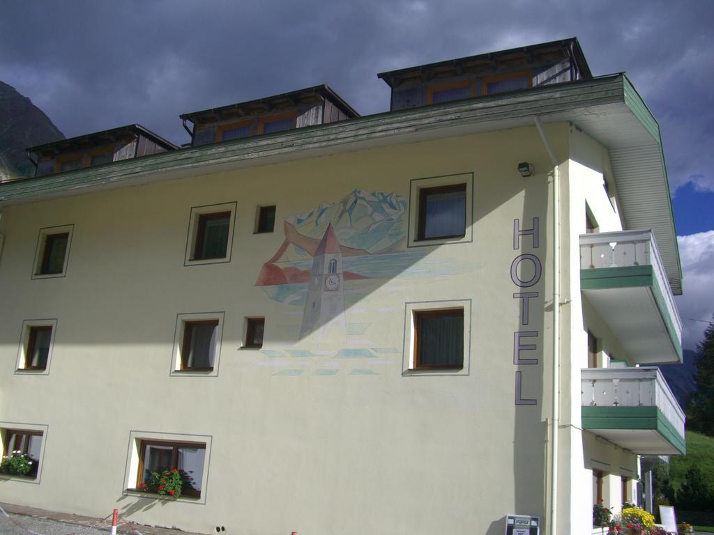 Reschnerhof Bed & Breakfast Resia Bagian luar foto