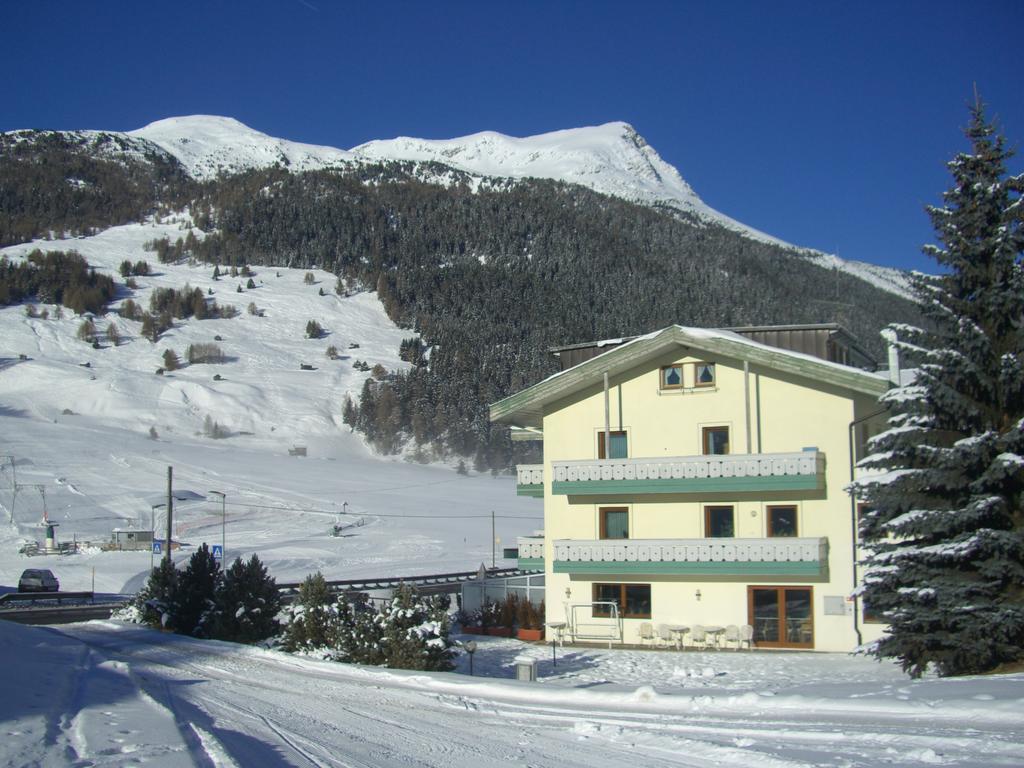 Reschnerhof Bed & Breakfast Resia Bagian luar foto