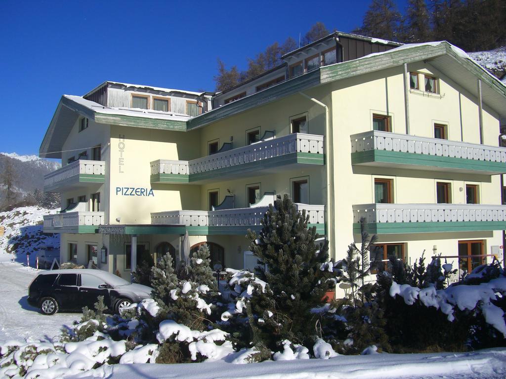 Reschnerhof Bed & Breakfast Resia Bagian luar foto