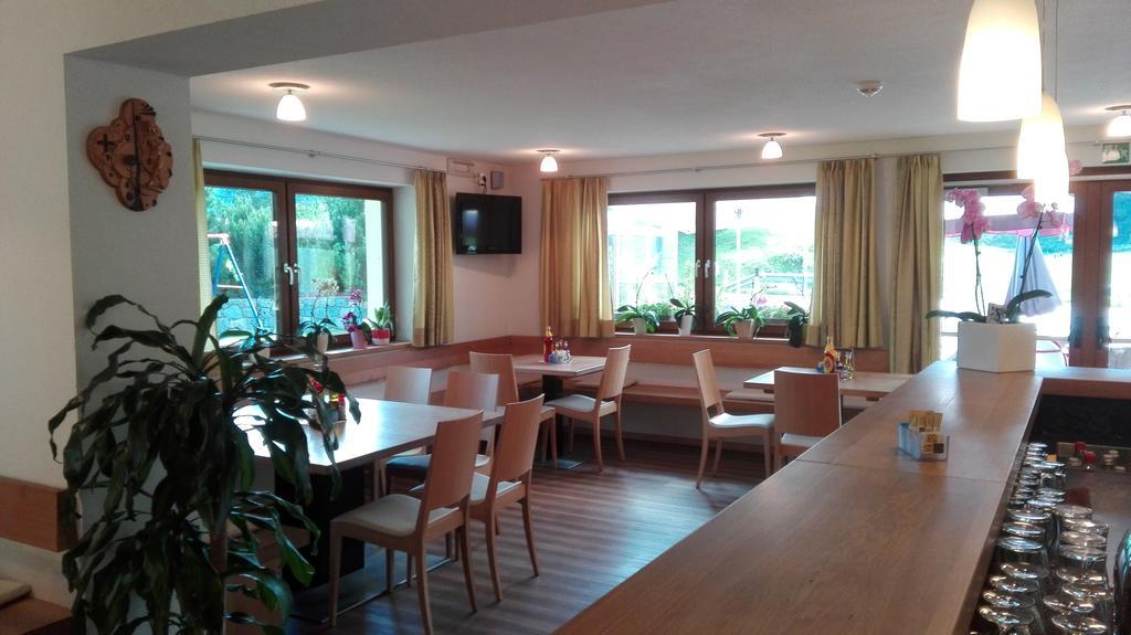 Reschnerhof Bed & Breakfast Resia Bagian luar foto