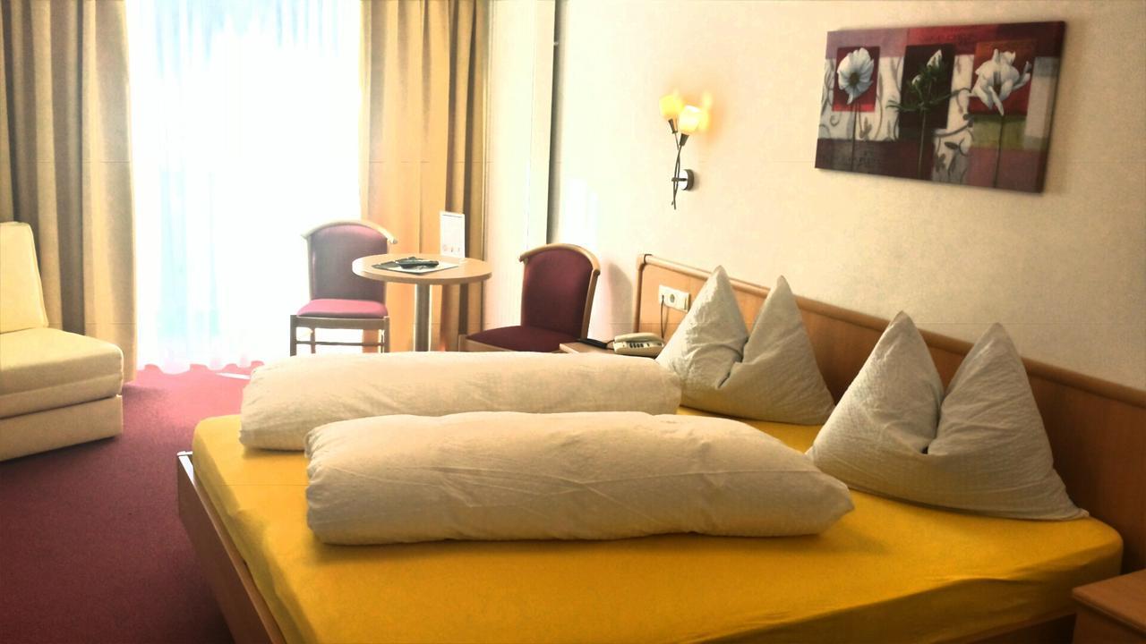 Reschnerhof Bed & Breakfast Resia Bagian luar foto