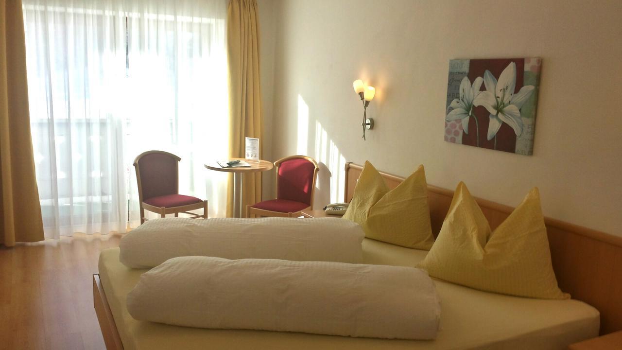 Reschnerhof Bed & Breakfast Resia Bagian luar foto
