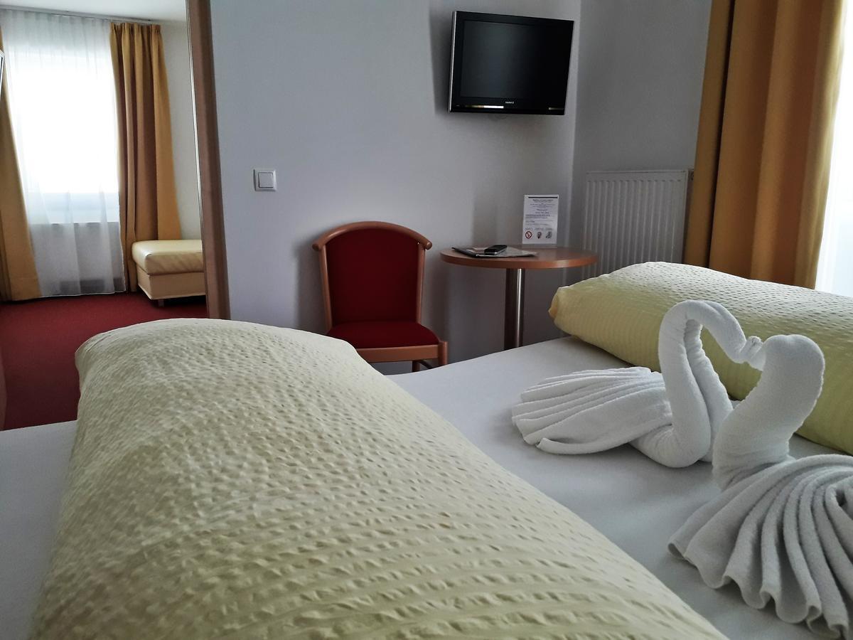 Reschnerhof Bed & Breakfast Resia Bagian luar foto