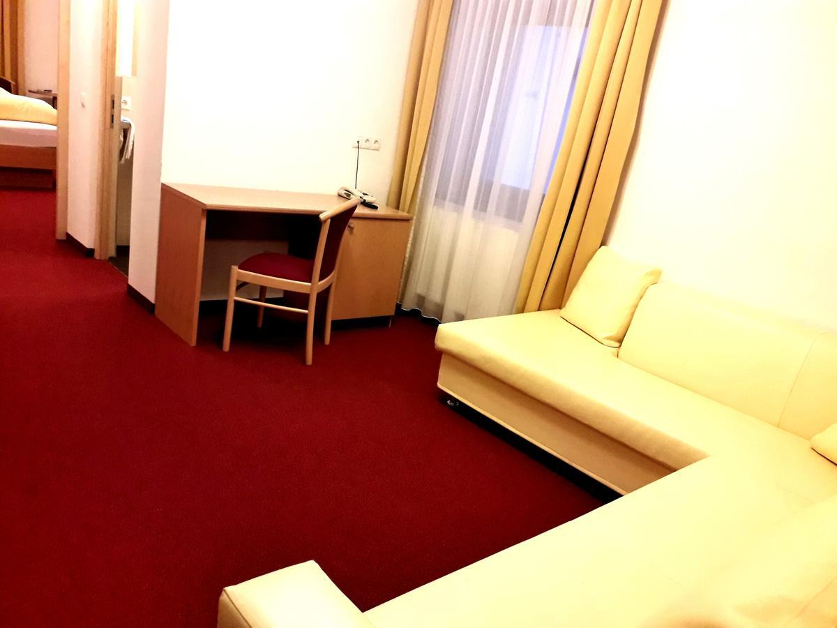Reschnerhof Bed & Breakfast Resia Bagian luar foto