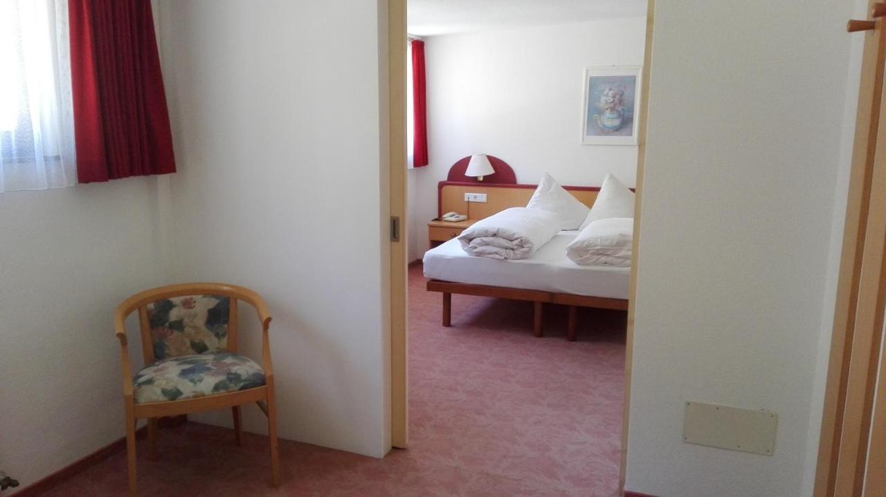 Reschnerhof Bed & Breakfast Resia Bagian luar foto